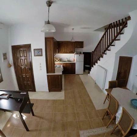 Traditional House Makriníca