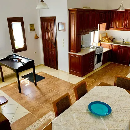 Traditional House * Makrinítsa