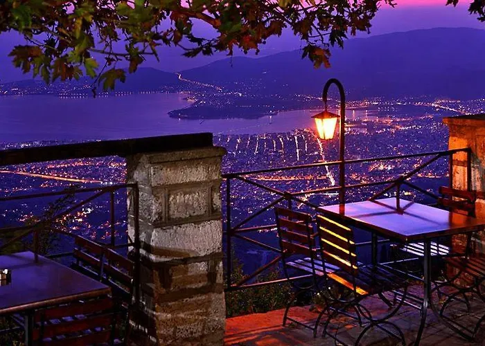 Traditional House Hébergement de vacances Makrinítsa